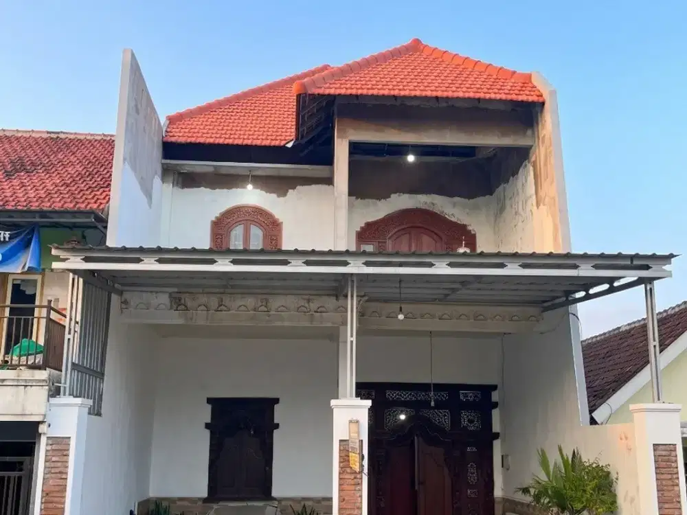 Dijual Rumah 2 Lantai Dekat Exit Tol di Asrikaton Pakis Malang