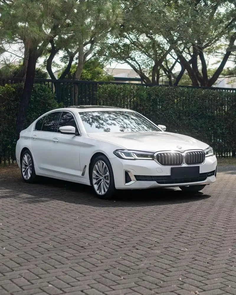 (LIKE NEW!!) BMW 530i Opulence G30 LCI 2021 520i E200 330i 730Li