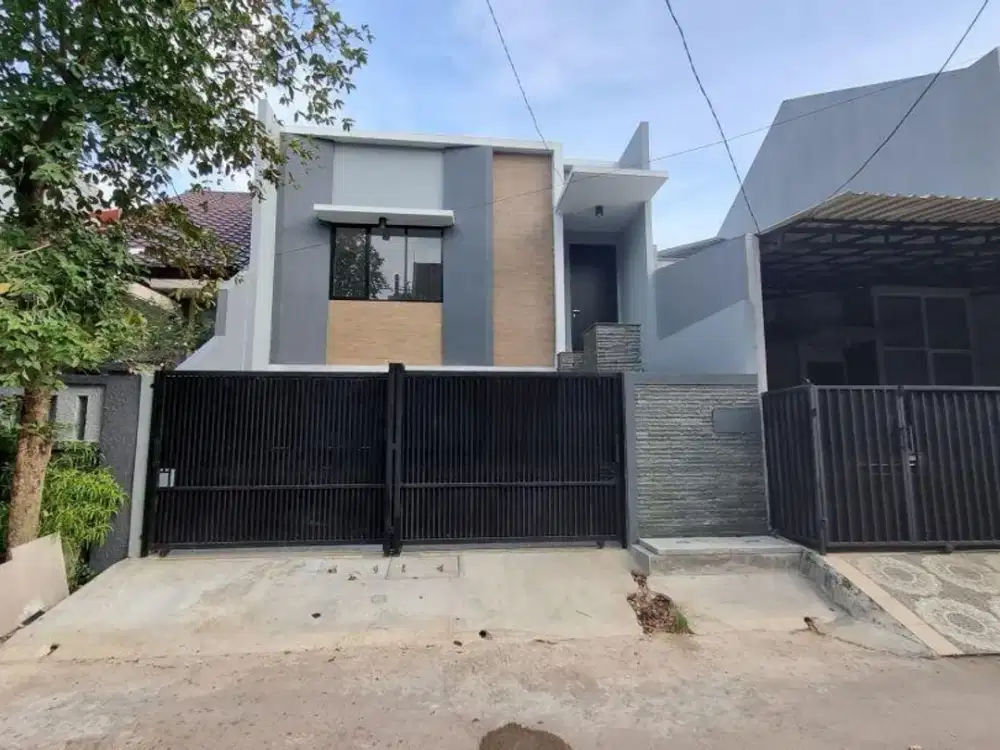 Rumah Baru Gading , Luas 8x15, 2lantai, Siap Huni, Rangka Baja, Alumunium Kusen, Bagus , Murah, Carport 4mobil, Shm