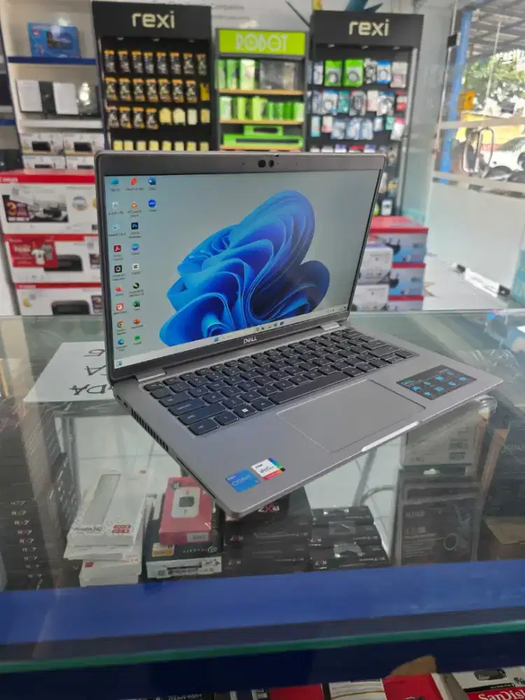 LAPTOP DELL LATITUDE I5 GEN11 RAM 32GB SSD 512GB TOUCHSCREEN