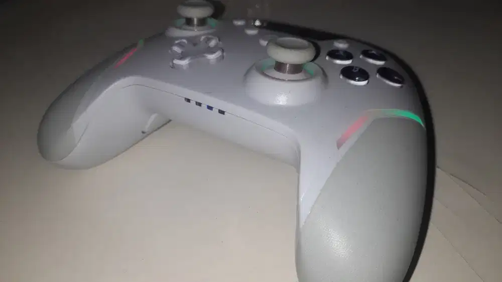 Rexus Daxa Borion AX8 Gamepad Bluetooth (Gyro Sensor & Mechanical)