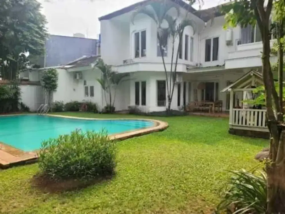 Townhouse Exclusive 700m, Swiming Pool, Marmer, Taman Luas , Shm