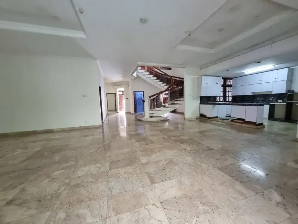 Rumah Sewa Permata Hijau 530m , Swimingpool, 8kamar Tidur