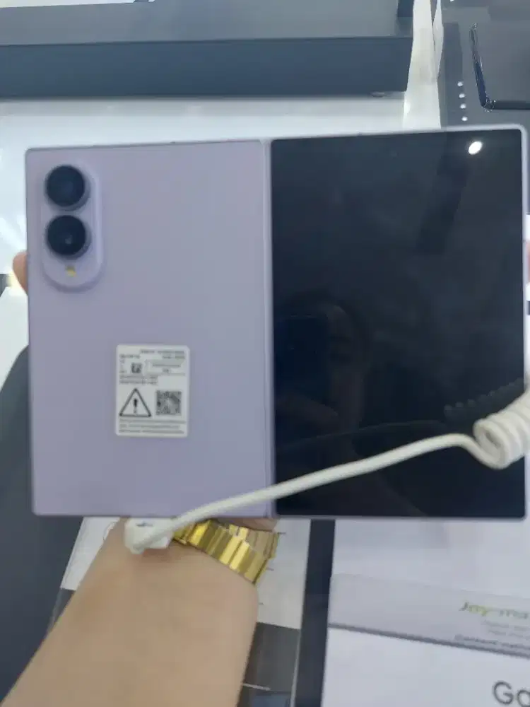 SAMSUNG GALAXY Z FOLD8