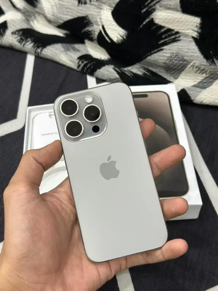 iPhone 15 Pro 256Gb iBox