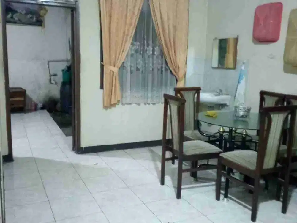 Rumah Kontrakan di dalam Kompleks TCI
