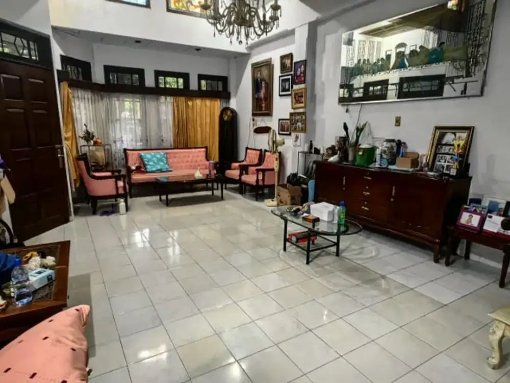 Dijual Rumah Komersil 2Lantai Di Bangun Cipta Sarana - Kelapa Gading