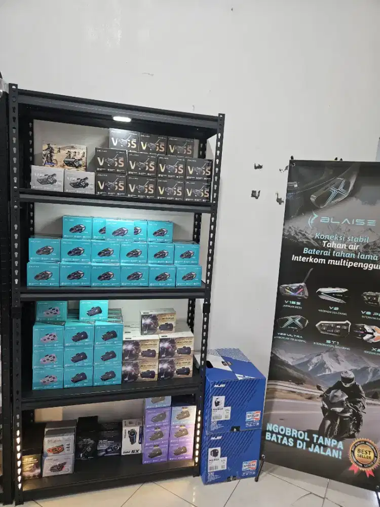 Intercom dan Helm