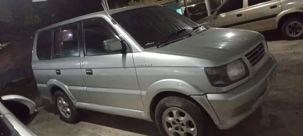 MITSUBISHI KUDA SUPER EXCEED 2001