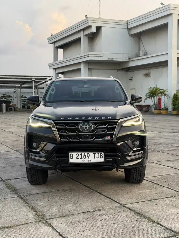 (Km Low 18ribu Record) FORTUNER VRZ GR 2.8 AT 2024