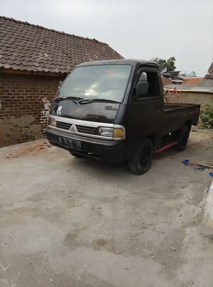 Mitsubishi pickup 2008 Bensin