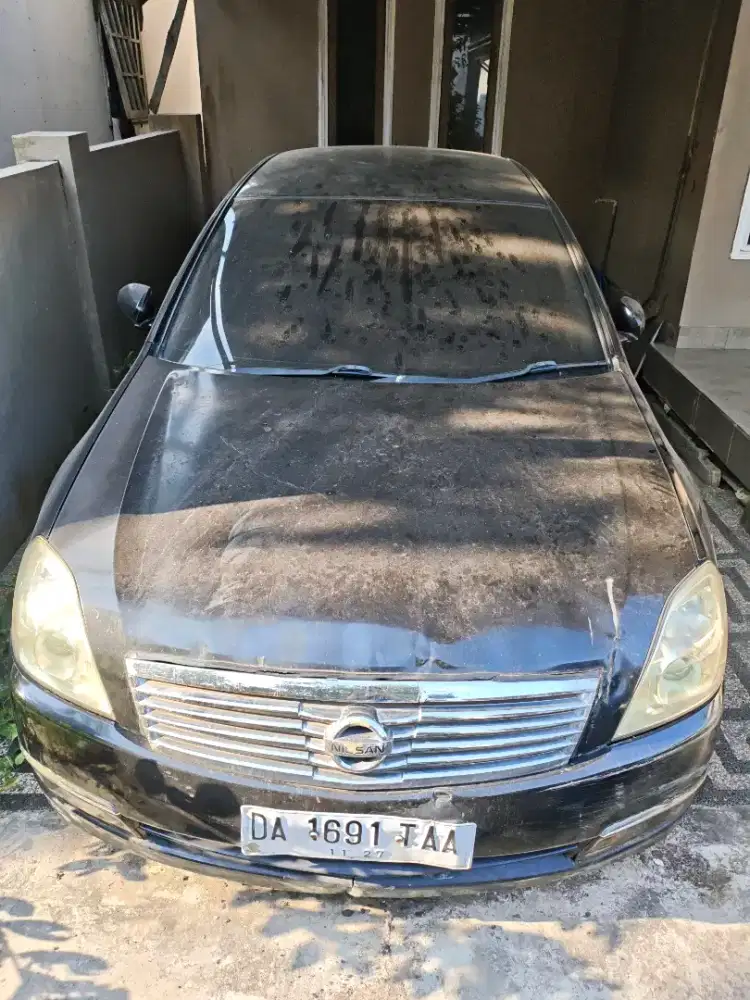 Mobil Nissan Teana 2006