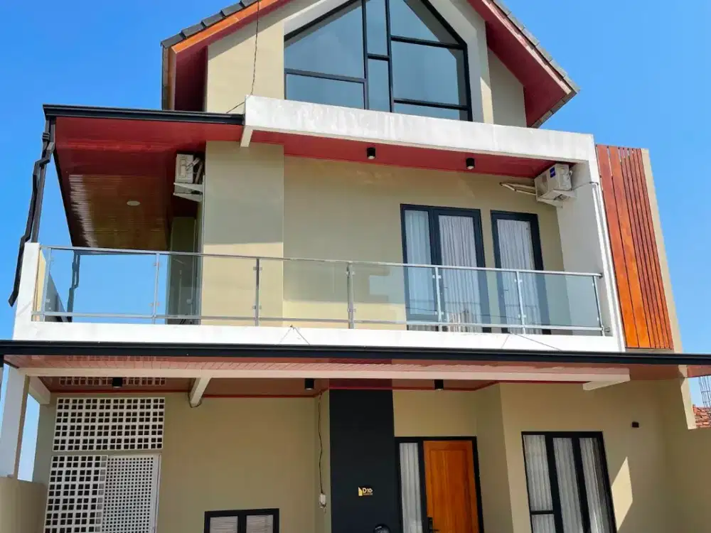 Rumah 2 Lantai Model Scandinavian di Dekat Kampus UNS Solo