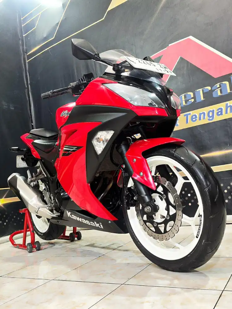 Kawasaki Ninja 250 FI TH 2017 Odo 10rb slow on goingg