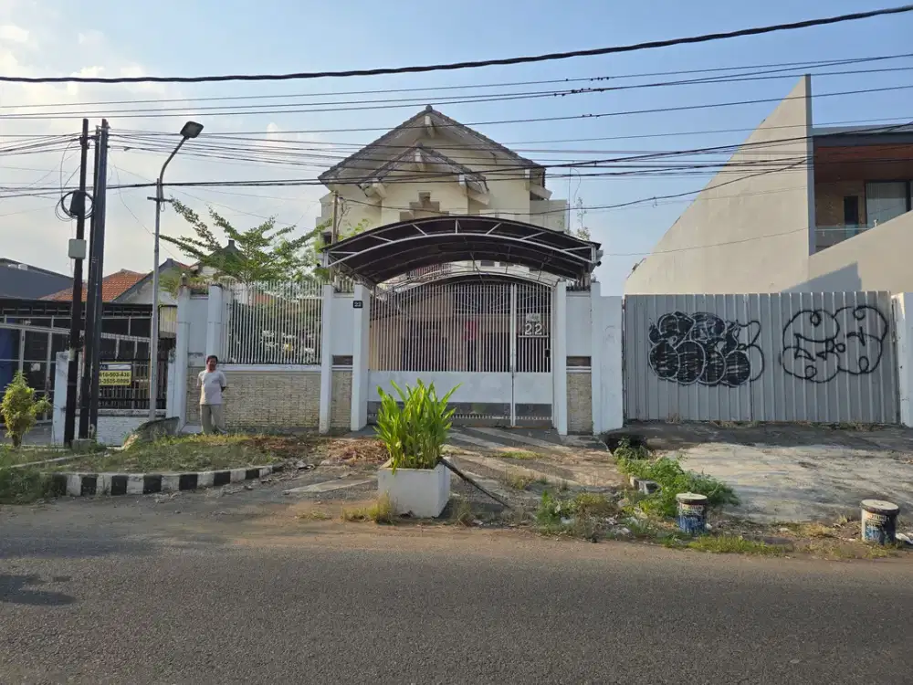 Disewakan Rumah Tengah Kota dan Tanah Samping Jalan Anjasmoro