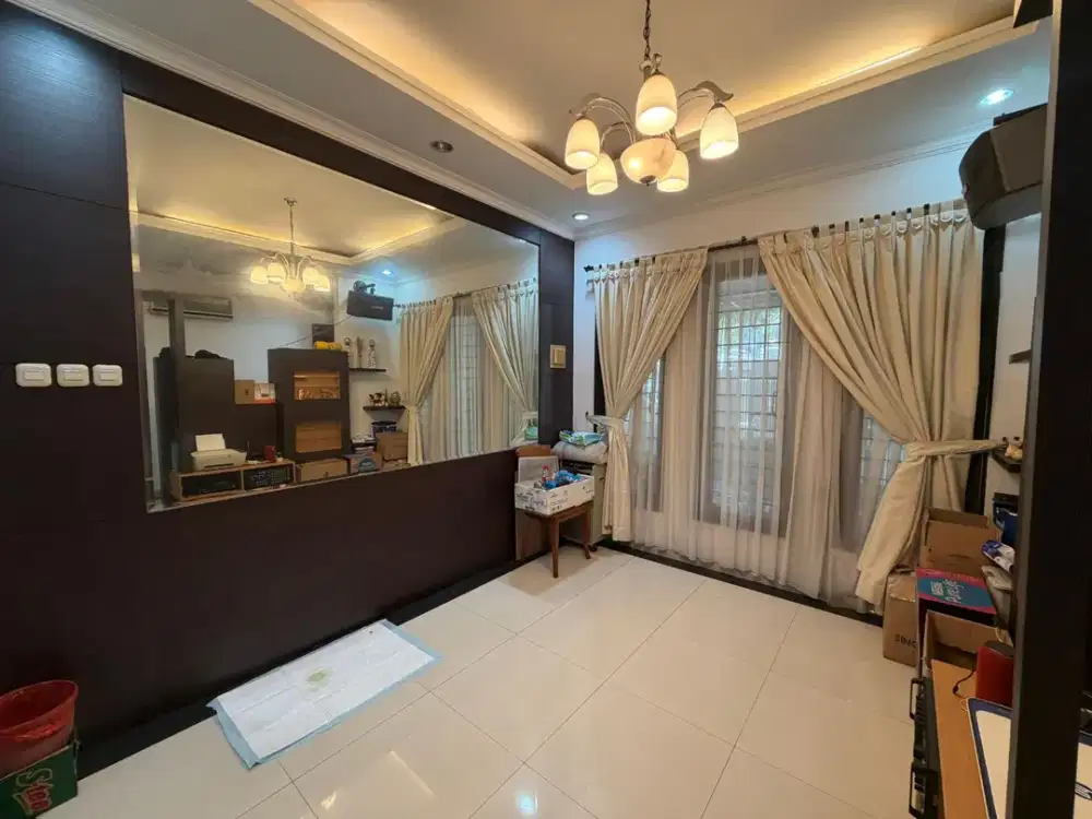 Rumah Semi Furnished 2,25 Lantai SHM di Sunter – Dekat Kelapa Gading, Ancol & Akses To
