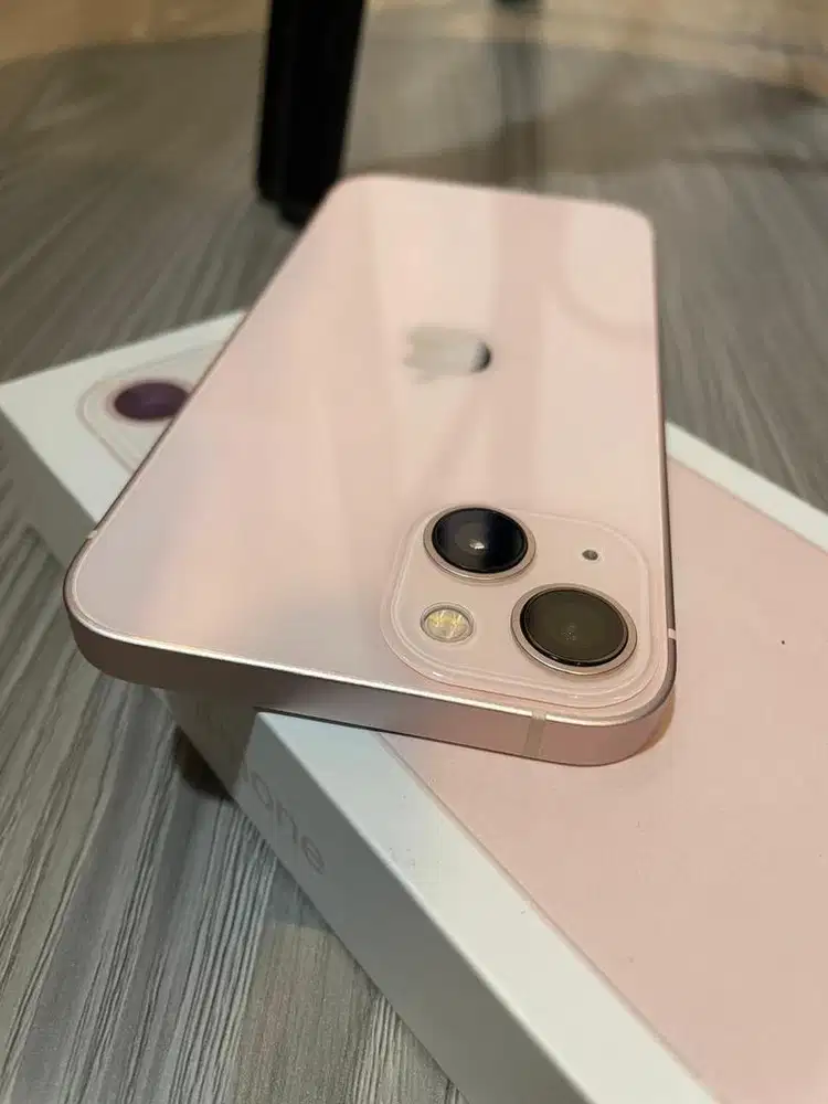 Iphone 13 basic 128GB second original mulus All operator siap pakai
