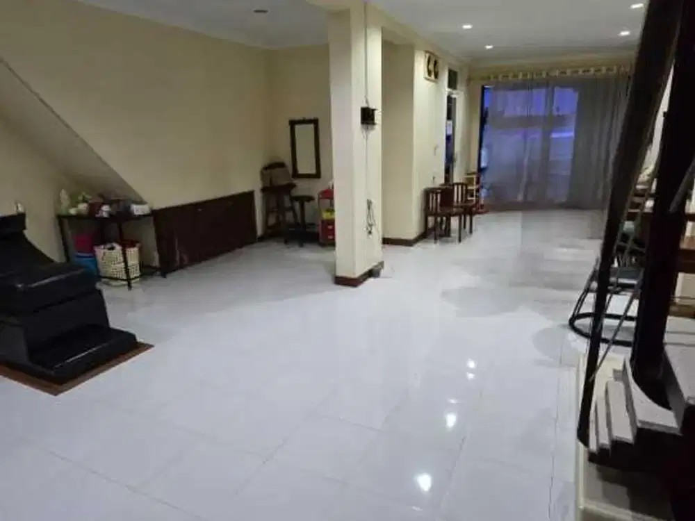 Rumah Cocok Utk Usaha,Lokasi Rame Sekali