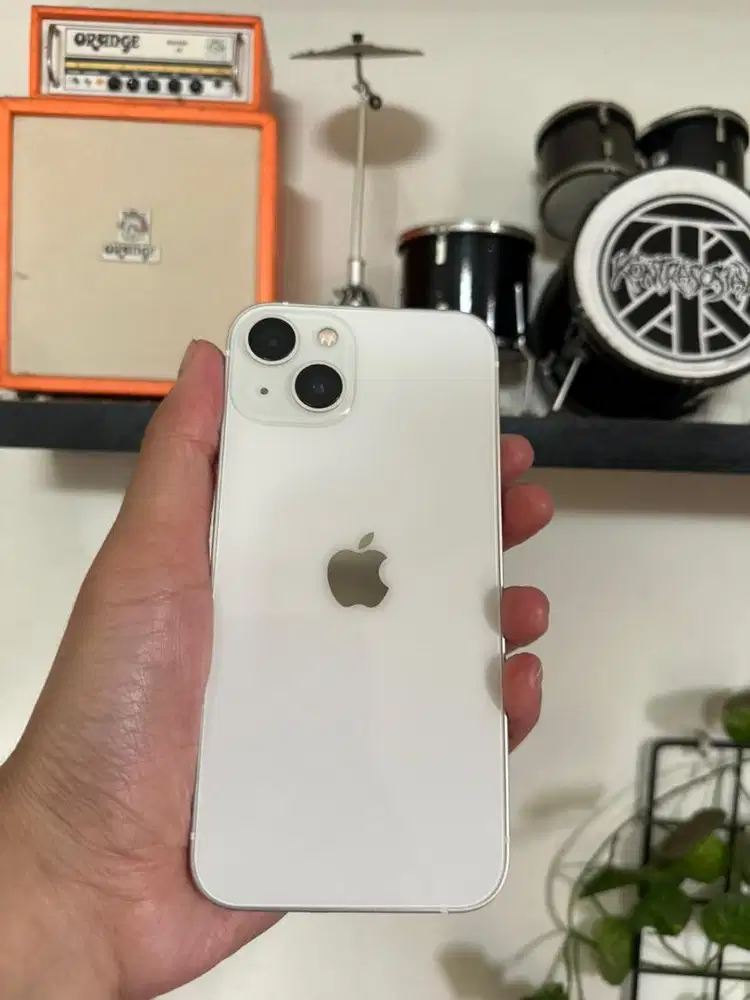 iPhone 13 128 White