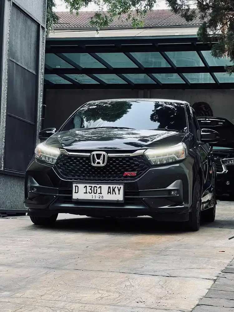 Honda Brio RS at 2023 hitam siap gas