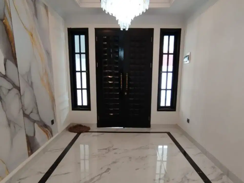 Dijual Rumah 3 Lantai Jagakarsa