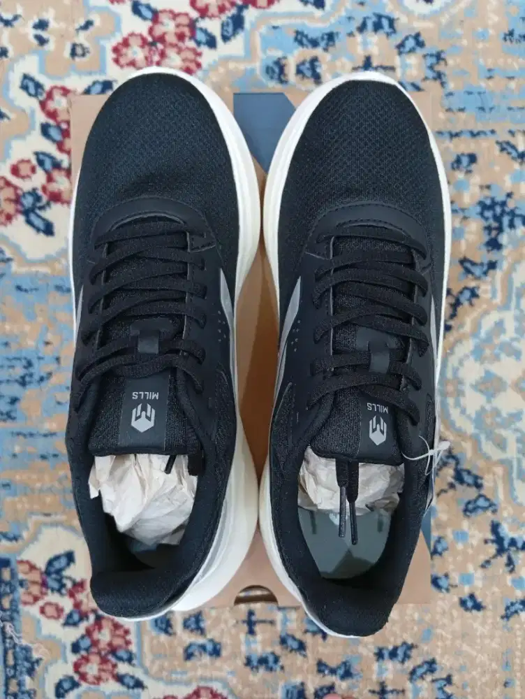 DIJUAL SEPATU MILLS