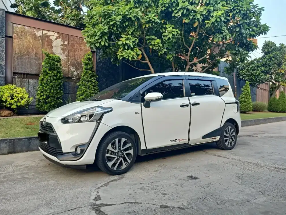 Harga CASH Toyota SIENTA V FACELIFT MATIC 2019 (ANTIK / LOW KM 33 rb)