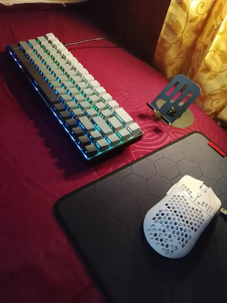 1 Set Gaming Gear Zifriend TK68 + Mouse Nemesis S30