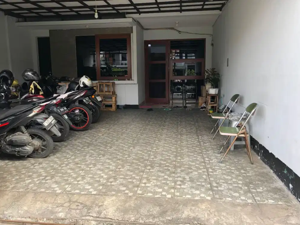 TERMURAH DISEWAKAN LANTAI 2 RUMAH LOKASI SETRA DAGO ANTAPANI BANDUNG COCOK UNTUK KANTOR***N