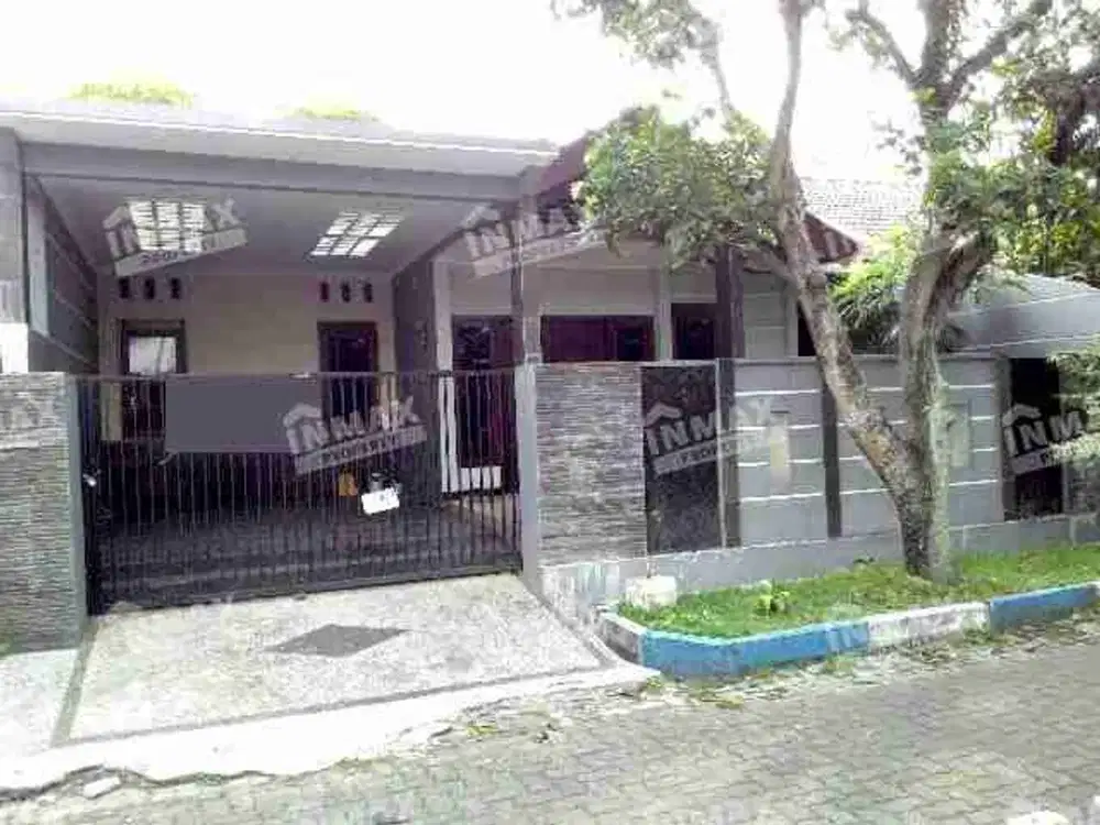 Rumah Sewa Baru Renovasi 3 Kamar tidur Cluster Depan dekat Plaza Araya dan Superindo