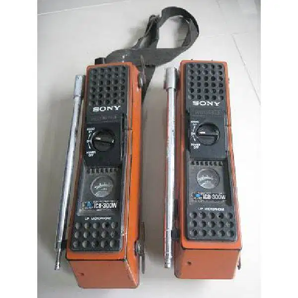 Radio transmitor merek Sony ICB 300W kuno jadul era 70 'an