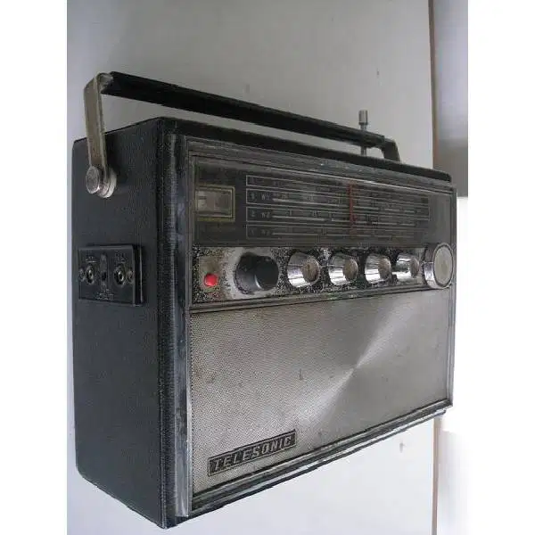 Vintage Radio djadoel model dan merek TR 500 - TELESONIC
