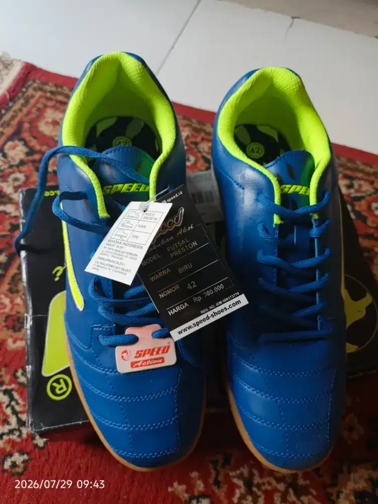 Sepatu Futsal merk SPEED size 42