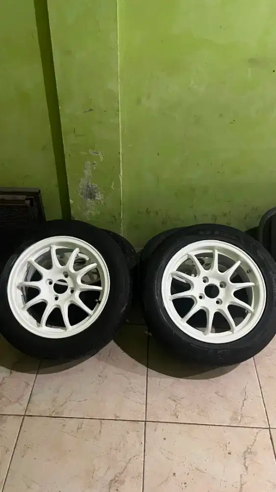 enkei tarmac ring 15