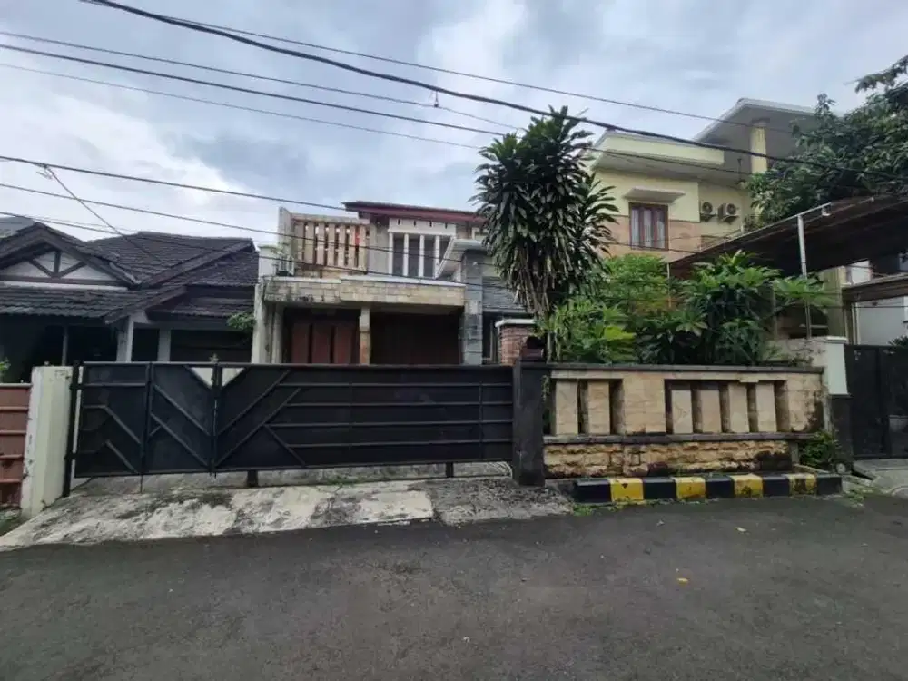 Dijual Rumah Semi Furnished Bebas Banjir di Taman Galaxy, Bekasi