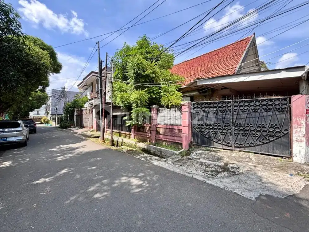Rumah Hitung Tanah Posisi Hoek Lebar Muka 13 Akses Lebar