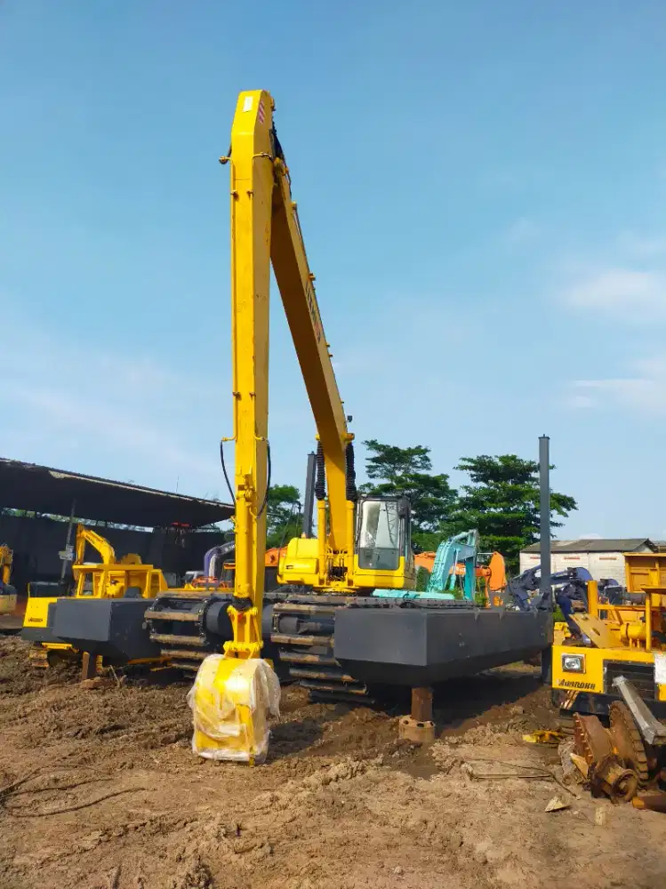 Amphibi Lishide SC210-8SD Tahun 2026