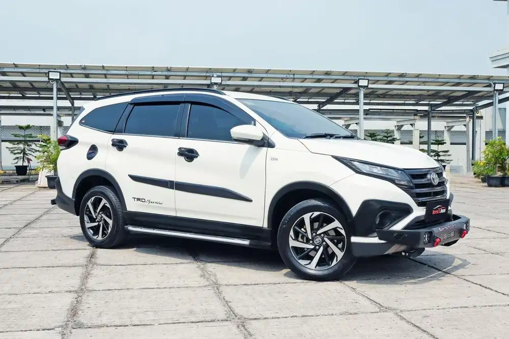 TOYOTA RUSH 1.5 TRD 2018 NEW MODEL