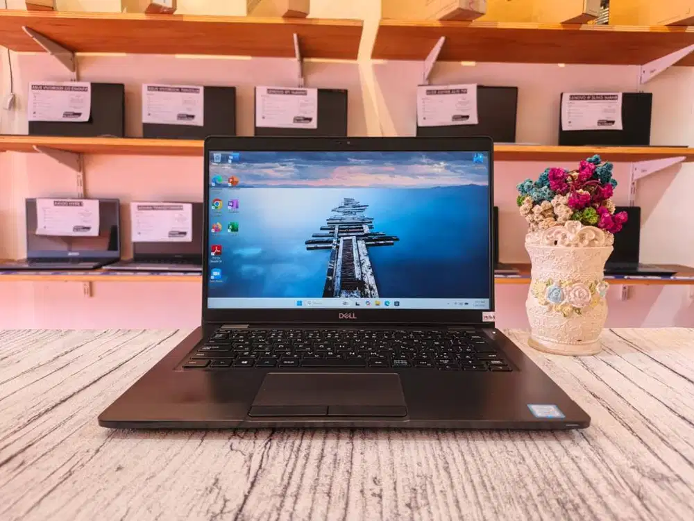 Laptop DELL LATITUDE 5300 Intel Core i5-8265U Ram 8GB