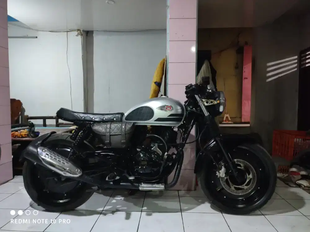 Pulsar 180 bratcafe kinclong