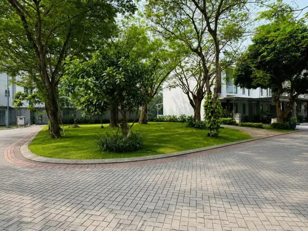 Dijual Cepat Kavling di Primavera, Foresta, BSD, Lt.15x18m2, Hadap Selatan Barat, Harga : 15 Juta/M2