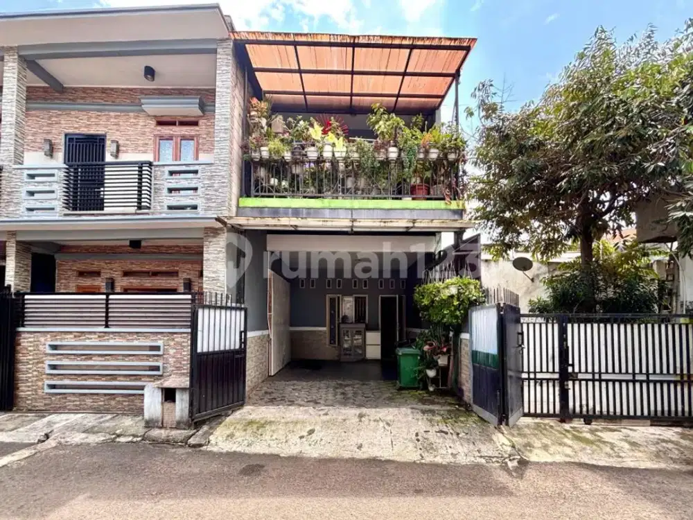 TEBET - AKSES 2 MOBIL, RUMAH SIAP HUNI