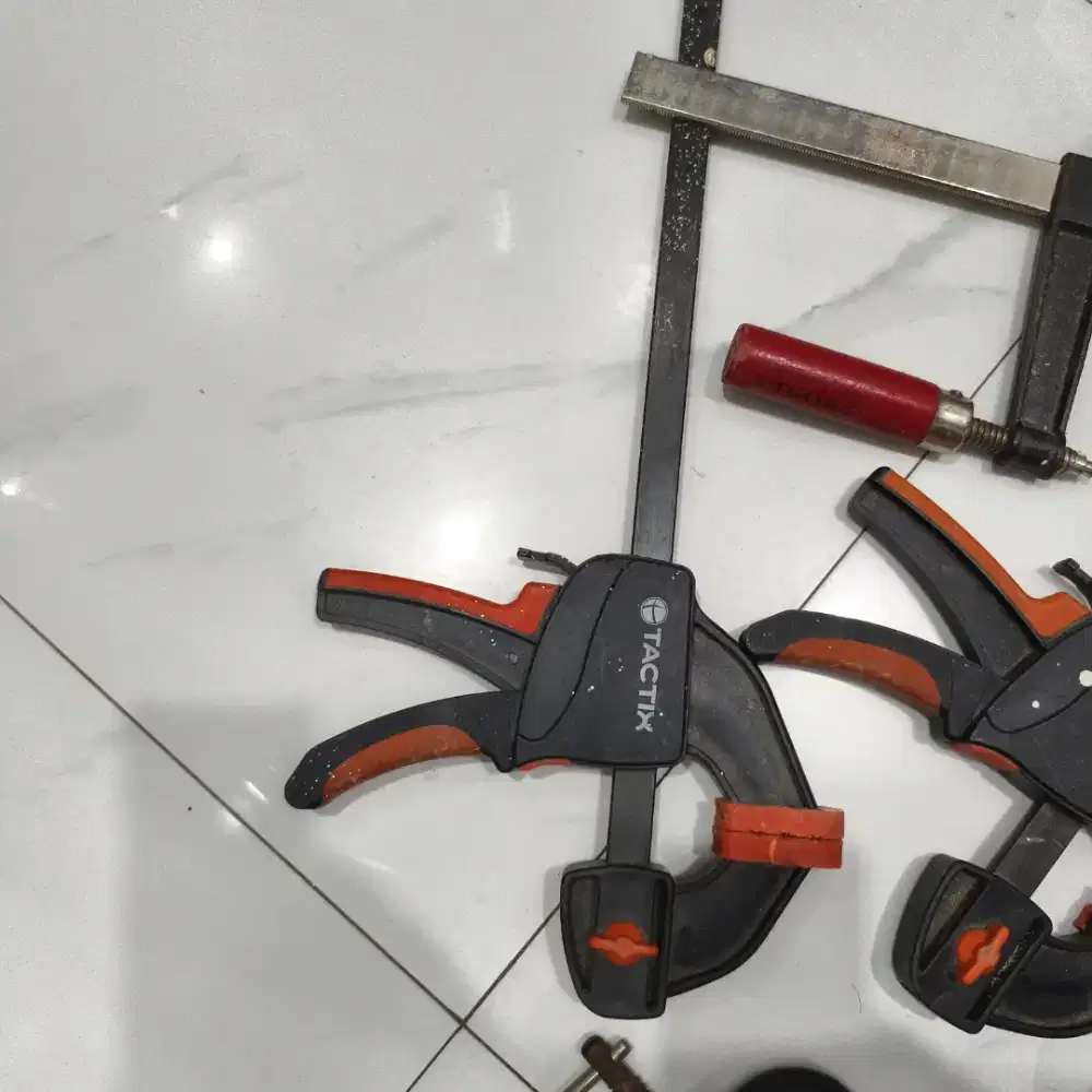 Macam2 clamp kayu bekas