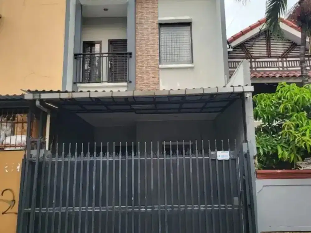 Di Jual Rumah 2 Lantai Lokasi Strategis di Sunter Jaya, Jakarta Utara