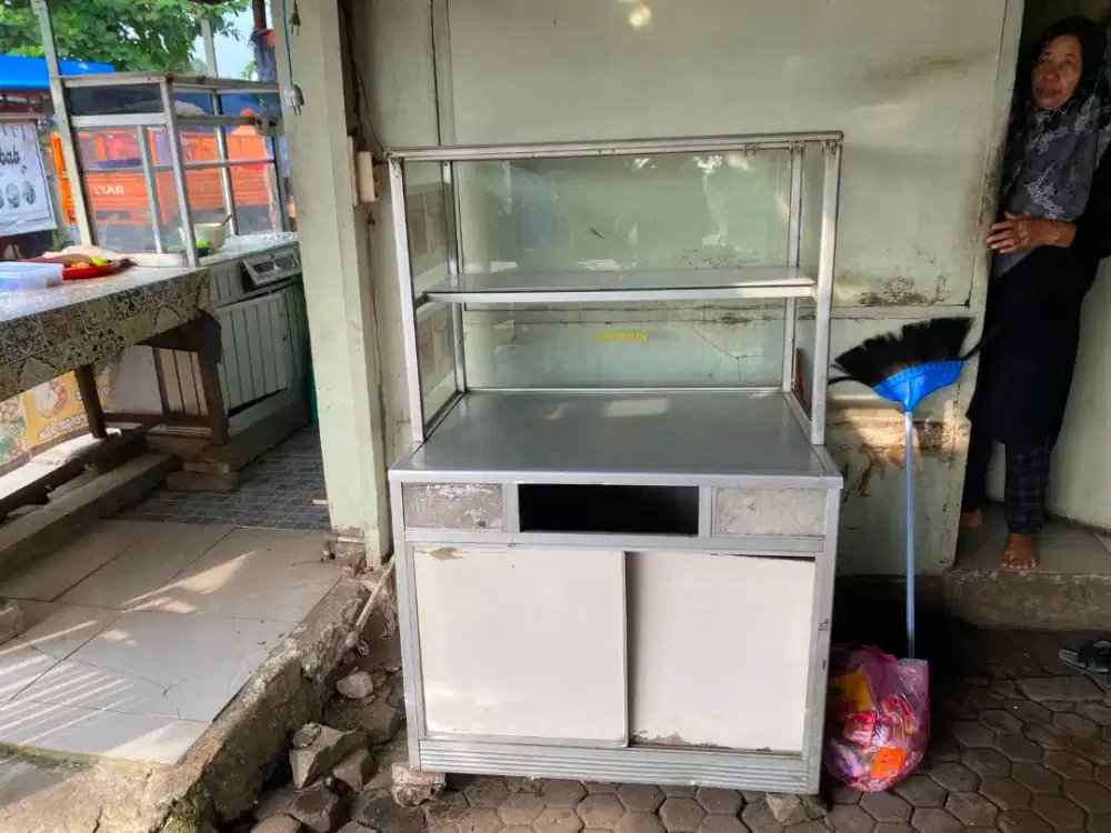 Jual etalase bekas BISA COD