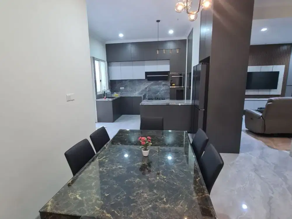 Rumah Cluster Flaminggo Lebar 8 Hadap Barat Daya The Spring Gading Serpong