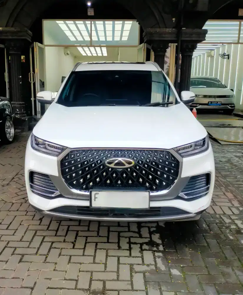 Chery tiggo 8 premium, putih terawat, 2024