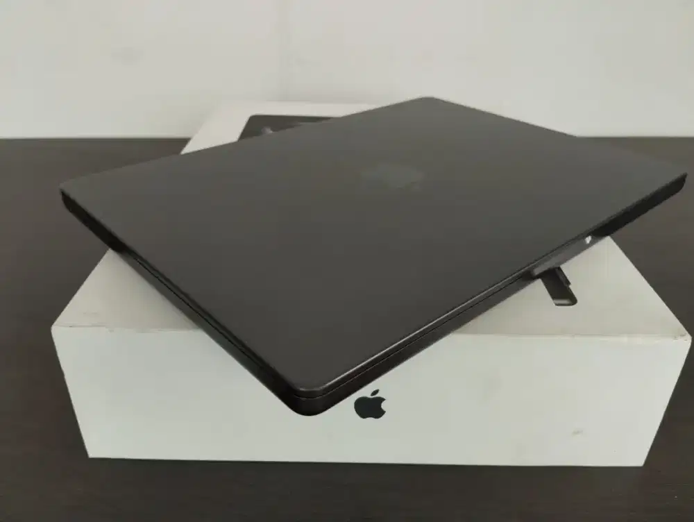Terima Jual Beli Macbook Pro Air M1 M2 M3 M4  M5 iPhone iPad Ditampung