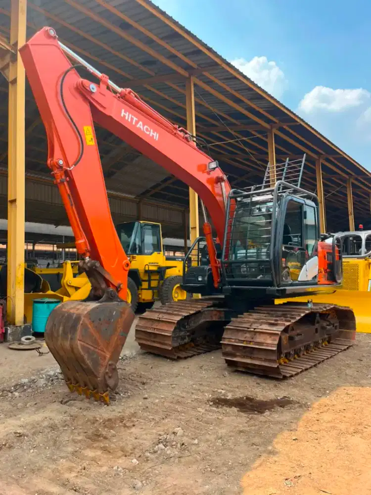 Hitachi Zaxis138MF-5G Tahun 2023