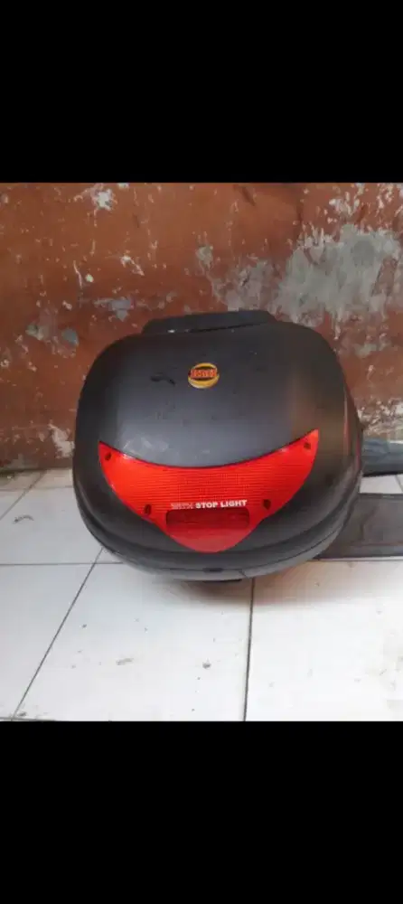 Dijual helm kondisi mulus minus tidak ada kunci
